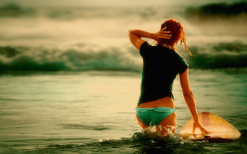 Картинка _Unsort+-НЕ+ВЫБИРАТЬ++ девушки  не выбирать доска сёрфинг океан