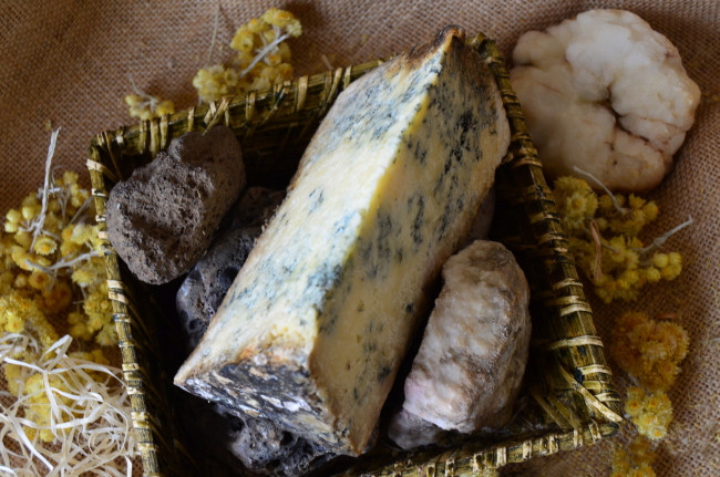 Обои картинки фото gamoneo del valle, еда, сырные изделия, сыр