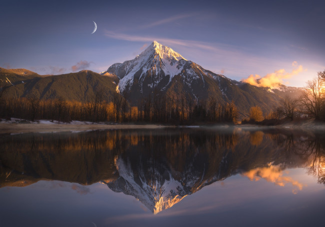 Обои картинки фото природа, реки, озера, облако, гора, свет, отражение, озеро, луна, горы