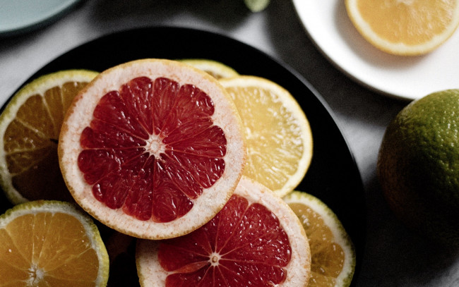 Обои картинки фото еда, цитрусы, лимон, грейпфрут