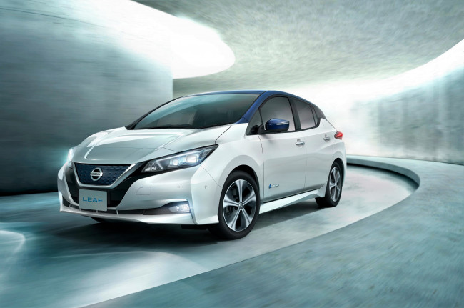 Обои картинки фото nissan leaf, автомобили, nissan, datsun, белый, поворот