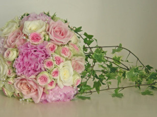 Картинка цветы букеты композиции кремовый розовый