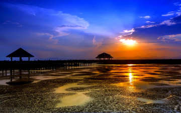 Картинка beach sunset природа восходы закаты пляж отлив мостки облака океан закат