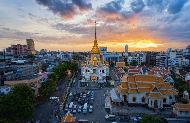 Обои картинки фото города, бангкок, таиланд, зарево, храм, утро, рассвет