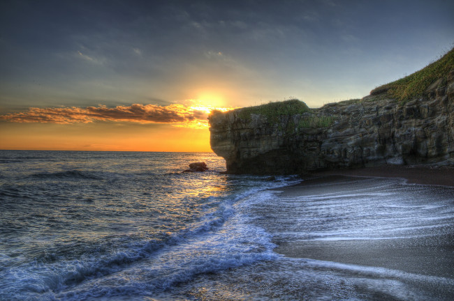 Обои картинки фото природа, восходы, закаты, пляж, заря, океан, скала
