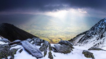 Картинка природа пейзажи долина сент-джонс лучи облака река снег горы англия озёрный край