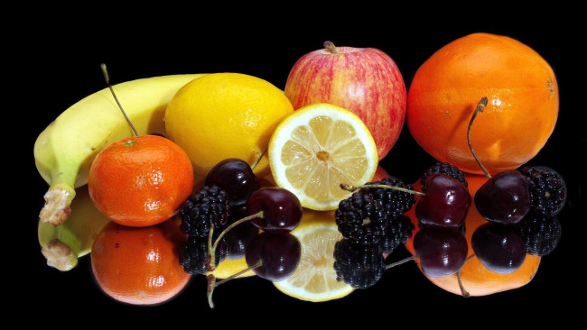Обои картинки фото еда, фрукты,  ягоды, банан, цитрусы, вишня, ежевика
