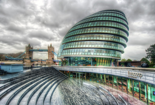 Обои картинки фото london, города, лондон, великобритания, англия, england, united, kingdom, tower, bridge, тауэрский, мост, здание, лестница