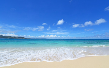 обоя природа, моря, океаны, beach, summer, облака, небо, shore, sea, blue, песок, берег, пляж, море, sand, paradise, волны