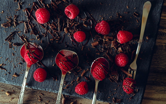 Обои картинки фото еда, малина, ягоды, шоколад