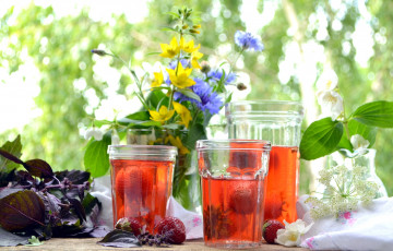 Картинка еда напитки +сок напиток компот стаканы цветы лето клубника
