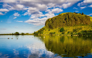 Картинка scotland природа реки озера река отражение птицы гора шотландия