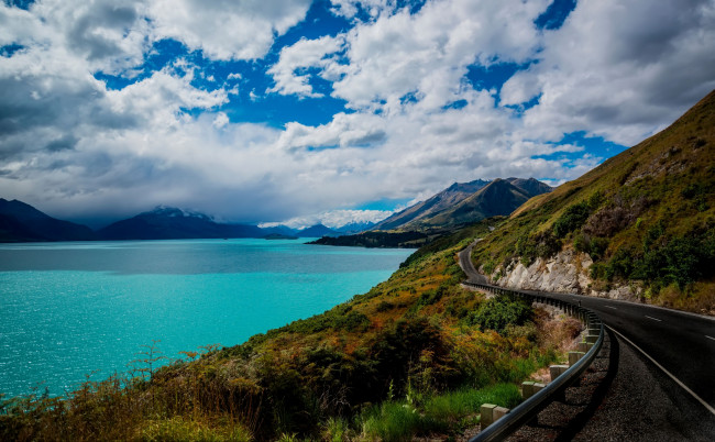 Обои картинки фото lake, wakatipu, queenstown, new, zealand, природа, реки, озера, облака, куинстаун, новая, зеландия, озеро, уакатипу, дорога, горы