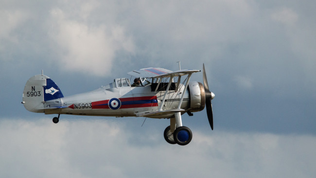 Обои картинки фото gloster gladiator, авиация, лёгкие одномоторные самолёты, биплан