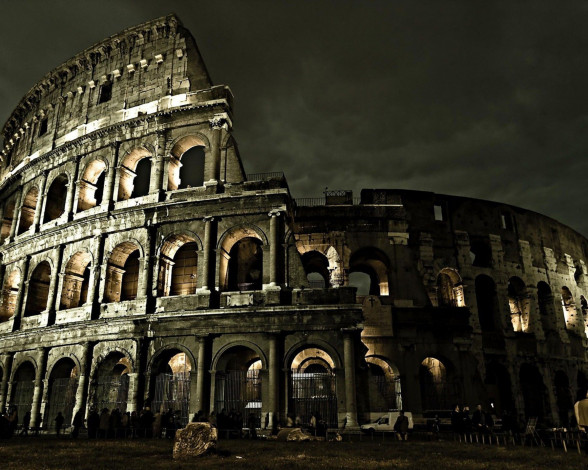 Обои картинки фото города, рим,  ватикан , италия, колизей, тучи, туристы, развалины