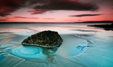 Картинка природа побережье море камень закат горизонт