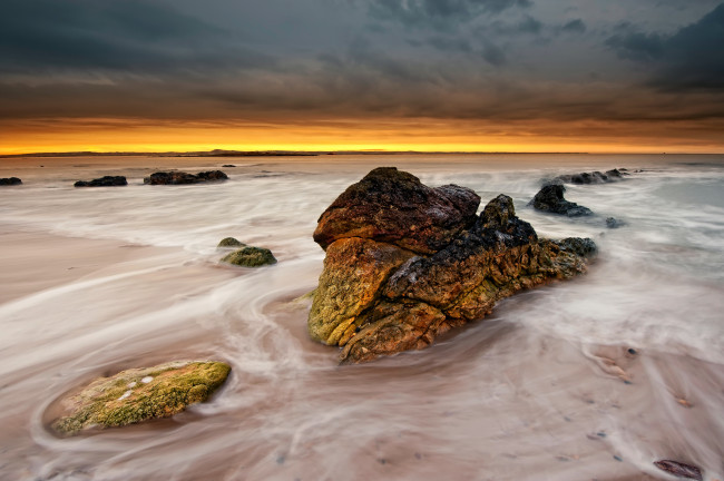 Обои картинки фото природа, побережье, море, закат, камни