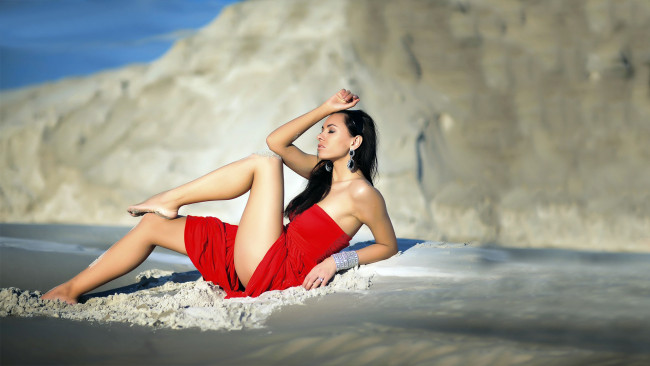 Обои картинки фото -Unsort Брюнетки Шатенки, девушки, unsort, брюнетки, шатенки, песок, берег