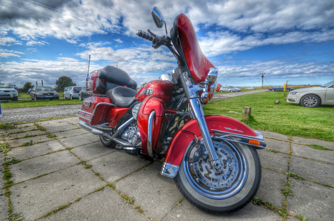 Обои картинки фото red harley, мотоциклы, harley-davidson, байк