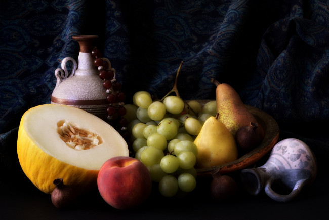 Обои картинки фото еда, натюрморт, груши, фрукты, виноград, персики, дыня