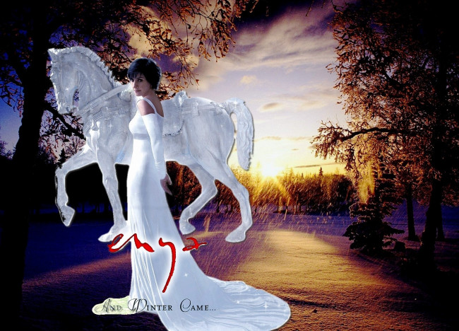 Обои картинки фото музыка, enya, платье, певица, конь, белый