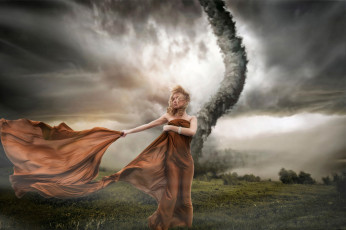 Картинка фэнтези фотоарт ураган девушка непогода ветер смерч торнадо