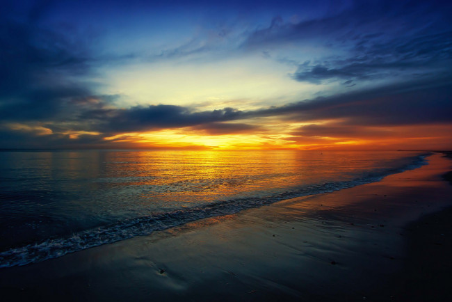 Обои картинки фото природа, восходы, закаты, океан, облака, солнце, горизонт