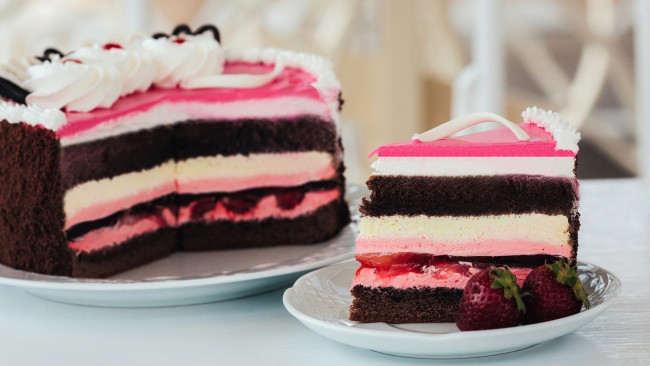 Обои картинки фото еда, торты, торт, клубника