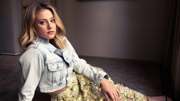 обоя lili reinhart  , 2019, девушки, lili reinhart, лили, паулина, рейнхарт, американская, актриса, блондинка, девушка