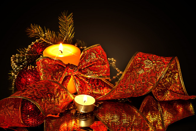 Обои картинки фото праздничные, новогодние, свечи, лента, золото
