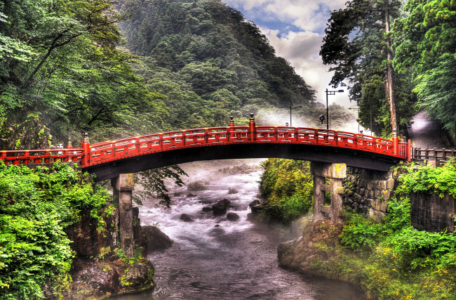 Обои картинки фото мост, чудес, Япония, города, мосты, деревья, поток, река