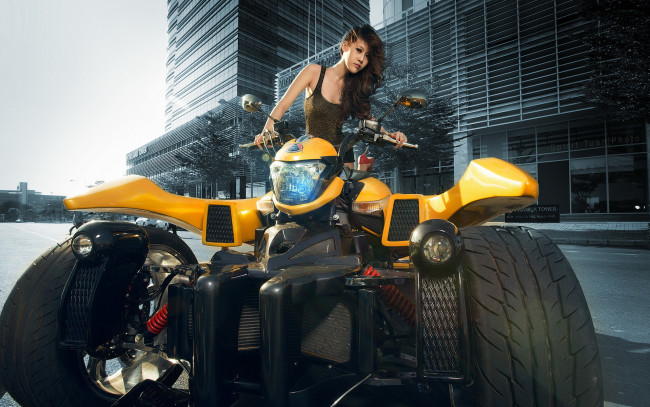 Обои картинки фото мотоциклы, мото, девушкой, трицикл, азиатка