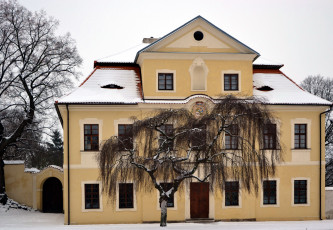 Картинка города -+здания +дома зима снег деревья здание