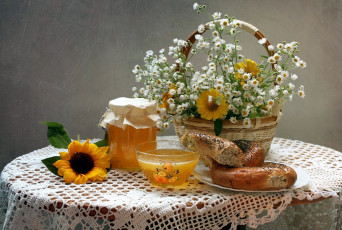 обоя еда, натюрморт, цветы, корзинка, выпечка, мед, подсолнух