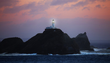 Картинка шетландские+острова +северная+шотландия природа маяки небо облака закат море маяк скалы