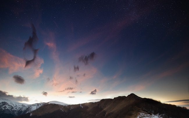 Обои картинки фото природа, горы, balkan, snow, cloud, sky, night, bulgaria, star, mountain