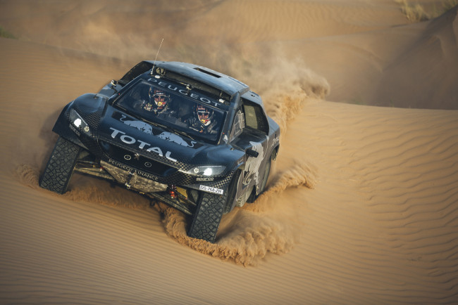 Обои картинки фото peugeot 2008 dkr 2016, автомобили, peugeot, ралли, 2016, dkr, джип, 2008