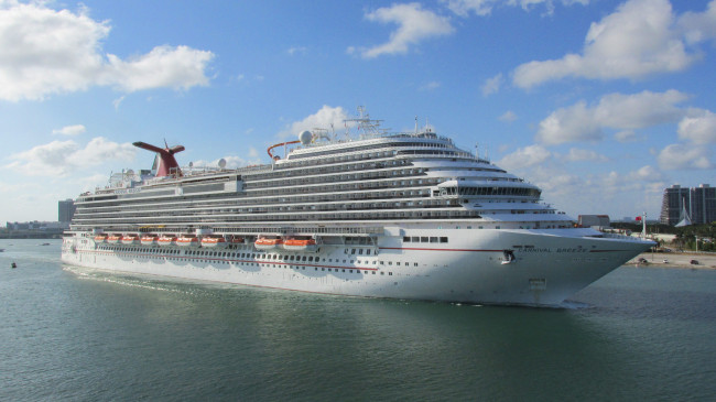 Обои картинки фото carnival breeze, корабли, лайнеры, круиз, лайнер