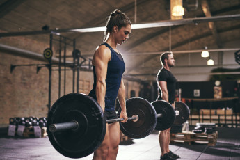 Картинка спорт body+building штанга мышцы спортзал мужчины тяжелая атлетика женщины