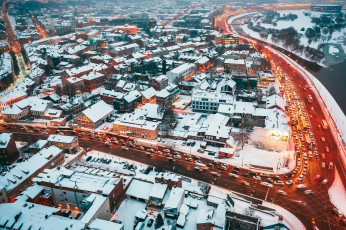Картинка города -+панорамы улица снег зима огни городской вид трафик длинная выдержка литва каунас