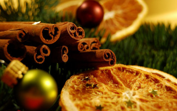 Картинка праздничные угощения шарики корица апельсины ёлка