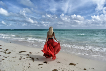 Картинка девушки -+блондинки +светловолосые море пляж блондинка