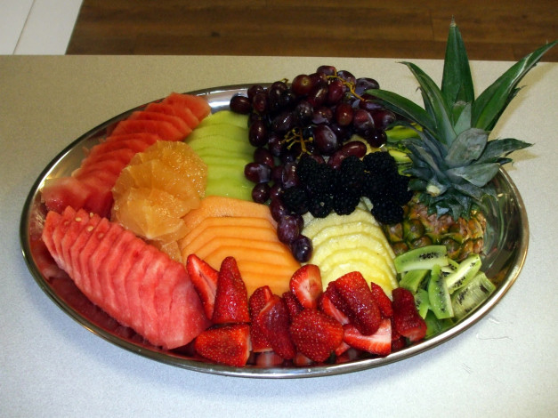 Обои картинки фото еда, фрукты,  ягоды, ананас, арбуз, ежевика, виноград, клубника