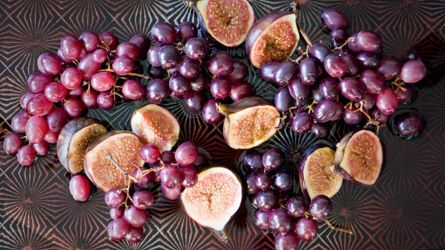 Обои картинки фото еда, фрукты,  ягоды, виноград, инжир