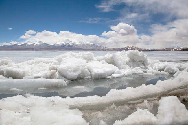 Обои картинки фото тибет,  озеро ракшас-тал, природа, реки, озера, вода, ледник, лёд, озеро, снег, горы, паломничество, кайлас