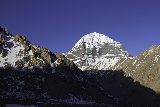 Обои картинки фото тибет,  утренний вид на кайлас,  перевал дролма-ла, природа, горы, кайлас, вид, перевал