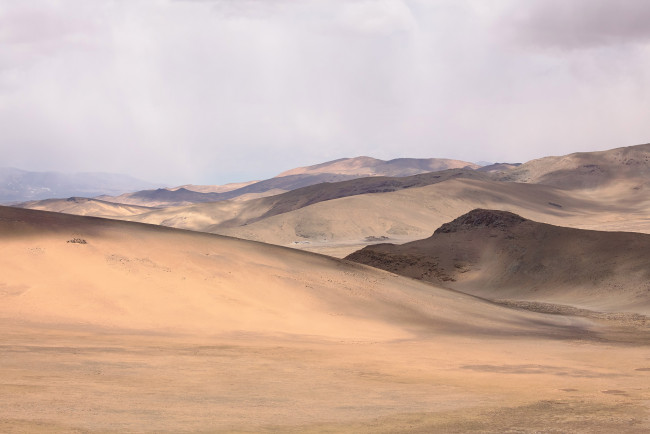 Обои картинки фото тибет, природа, горы, долина, облака, тени
