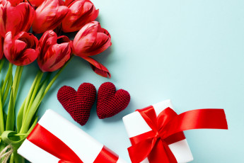 Картинка праздничные день+святого+валентина +сердечки +любовь тюльпаны подарки сердечки
