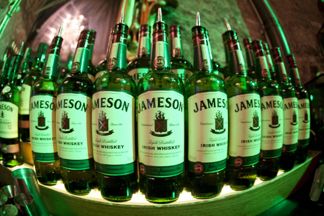 Обои картинки фото бренды, jameson, виски