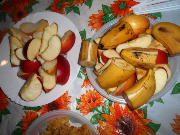 Обои картинки фото еда, яблоки, бананы